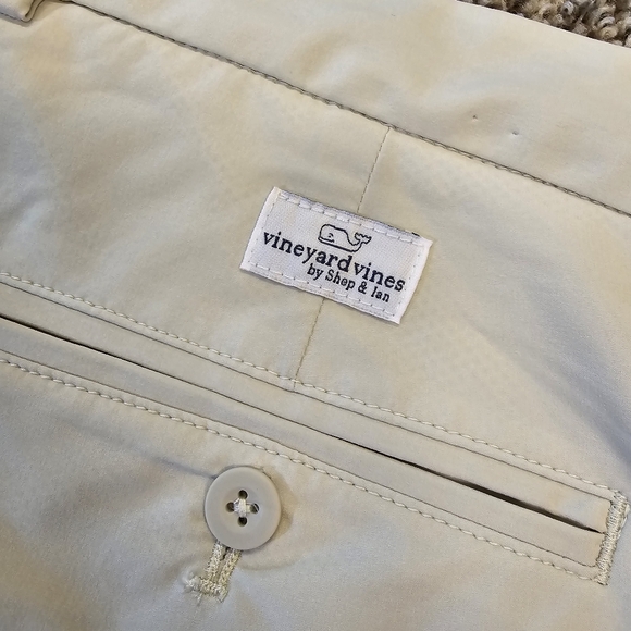 Vineyard Vines Performance Men’s Size 42 Khaki Tan Breaker Shorts Casual - Picture 5 of 6